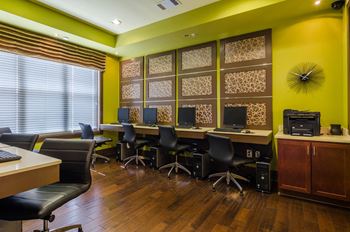 Computer café